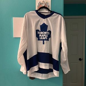 VINTAGE HOCKEY JERSEY